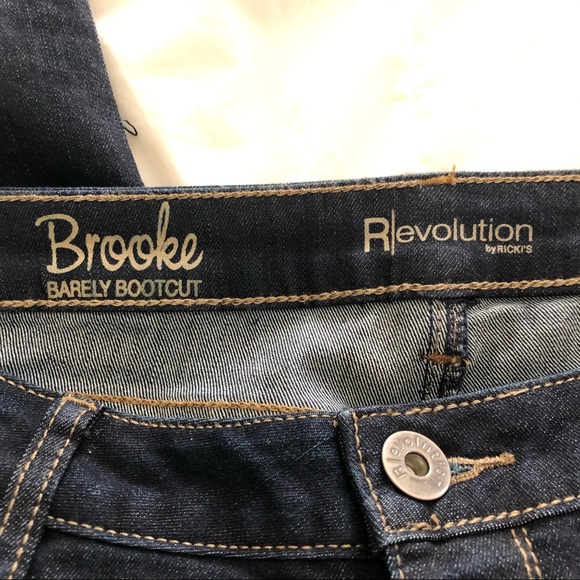 Revolution Barely Cut Jean - Picture 3 of 4